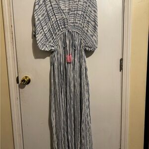 H&M Striped Blue and White Top